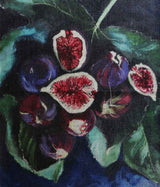 Figs on leaf